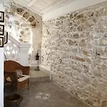 Oda ve Kahvaltı Elianthos