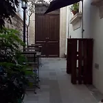 Elianthos Oda ve Kahvaltı