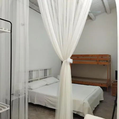Elianthos إيسبيكا