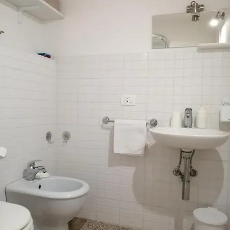 Couette-café Elianthos 3*