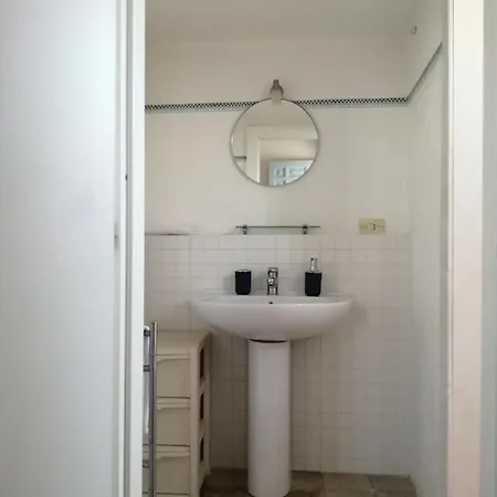 Elianthos 3*