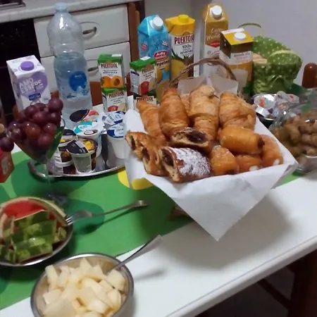 Oda ve Kahvaltı Elianthos 3*
