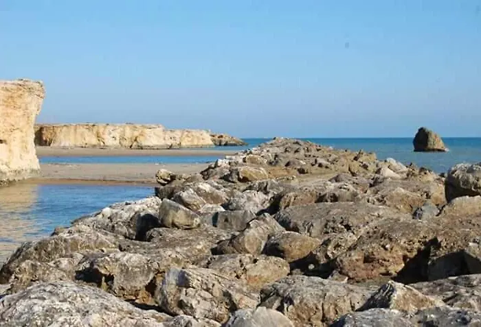 Elianthos Oda ve Kahvaltı 3*